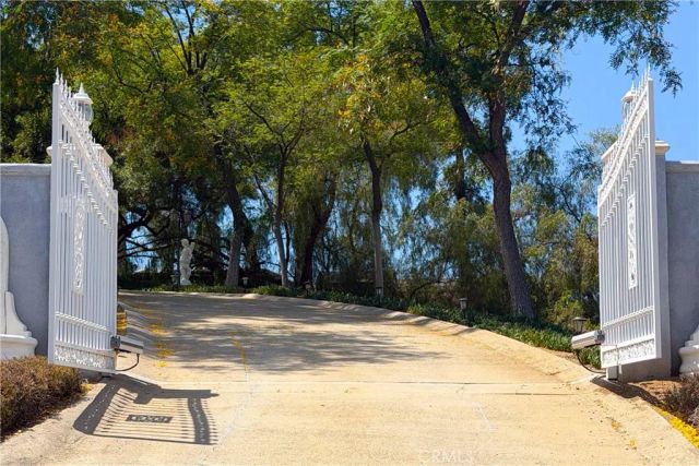 20881 Mandeville, Lake Mathews, CA 92570