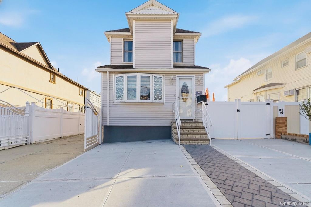 13724 133rd Avenue, Jamaica, NY 11436