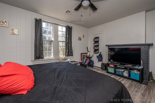 906 B Street NW, Ardmore, OK 73401