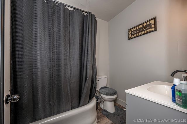 906 B Street NW, Ardmore, OK 73401