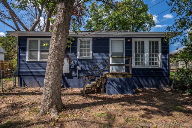 906 B Street NW, Ardmore, OK 73401