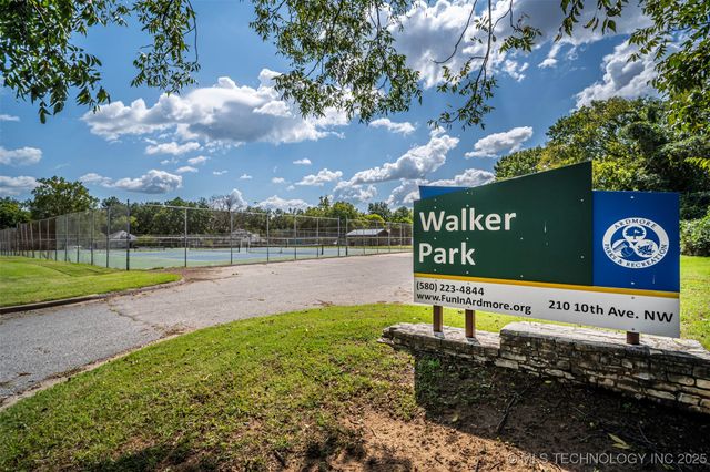 906 B Street NW, Ardmore, OK 73401