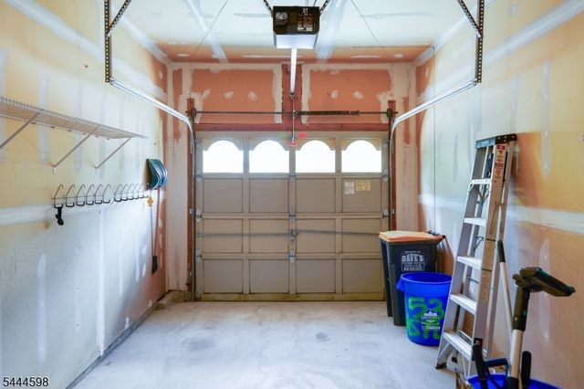53 Castleton Rd, Montgomery Twp., NJ 08540