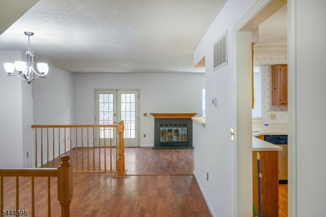 53 Castleton Rd, Montgomery Twp., NJ 08540