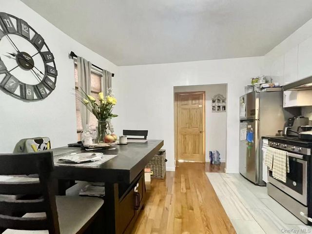 1805 Mulford Avenue, Bronx, NY 10461