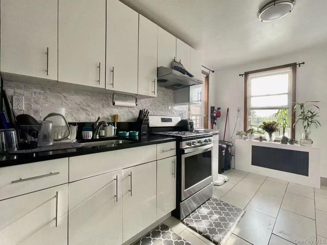 1805 Mulford Avenue, Bronx, NY 10461