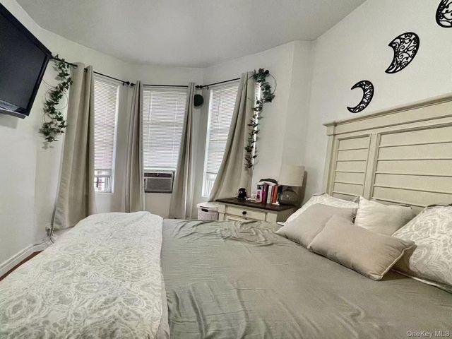 1805 Mulford Avenue, Bronx, NY 10461