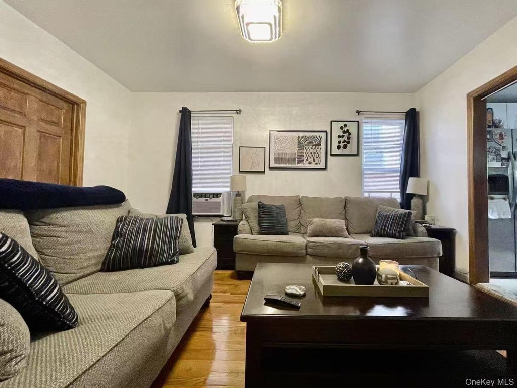 1805 Mulford Avenue, Bronx, NY 10461