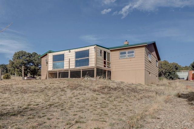 952 Twin Lakes Rd, Walsenburg, CO 81089