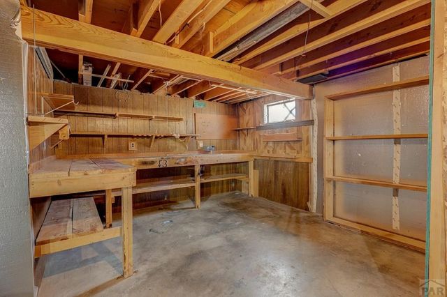 952 Twin Lakes Rd, Walsenburg, CO 81089