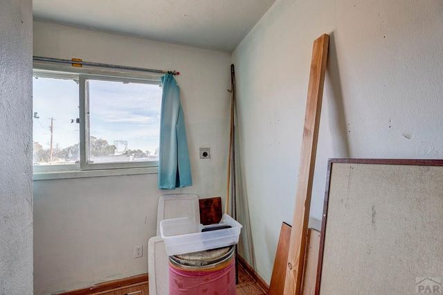 952 Twin Lakes Rd, Walsenburg, CO 81089