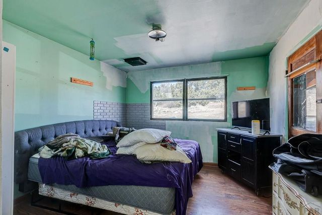 952 Twin Lakes Rd, Walsenburg, CO 81089