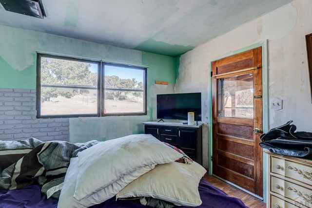 952 Twin Lakes Rd, Walsenburg, CO 81089