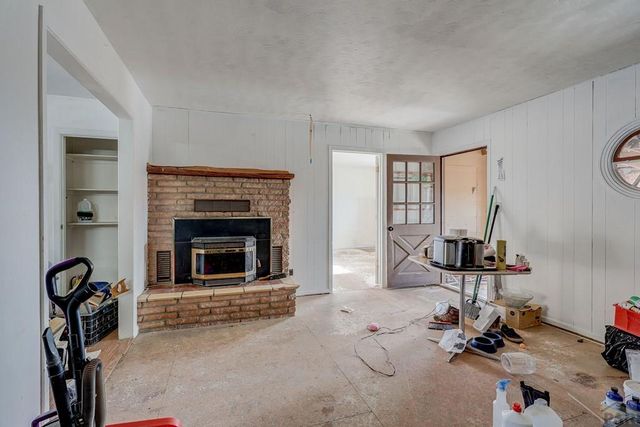 952 Twin Lakes Rd, Walsenburg, CO 81089