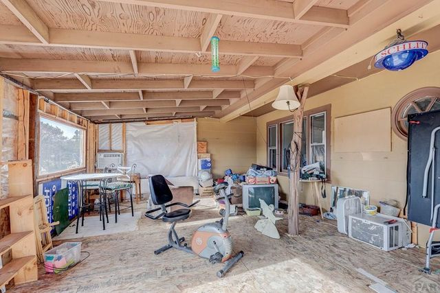 952 Twin Lakes Rd, Walsenburg, CO 81089