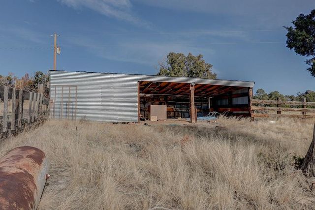 952 Twin Lakes Rd, Walsenburg, CO 81089