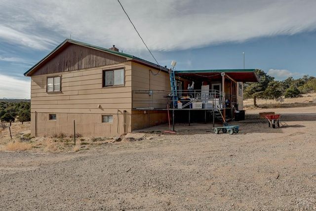952 Twin Lakes Rd, Walsenburg, CO 81089