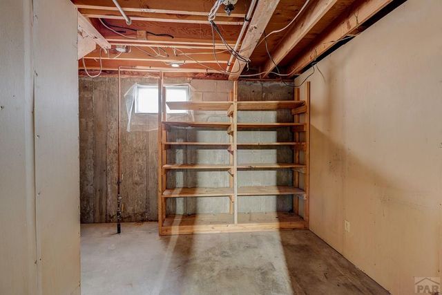 952 Twin Lakes Rd, Walsenburg, CO 81089