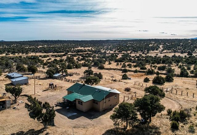 952 Twin Lakes Rd, Walsenburg, CO 81089