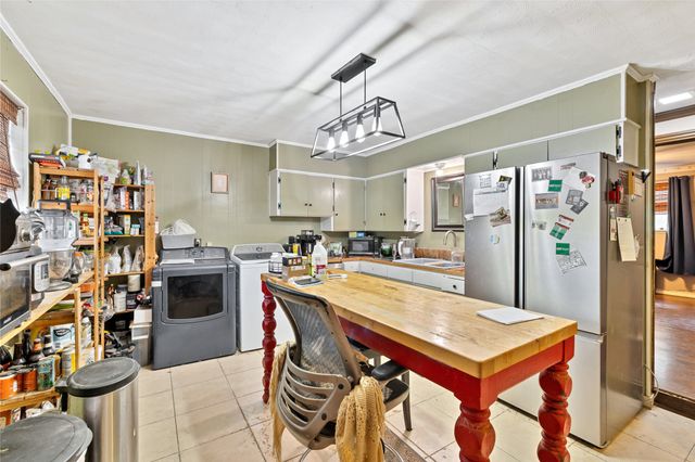 2711 N Locust Street, Denton, TX 76209