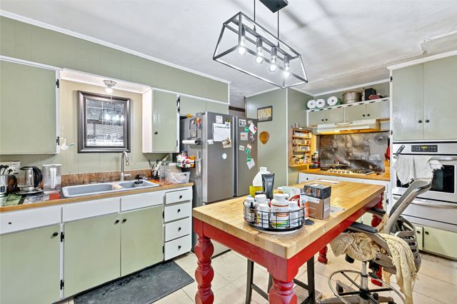 2711 N Locust Street, Denton, TX 76209