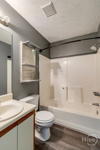 402 Sterling Creek Drive, Richmond Hill, GA 31324