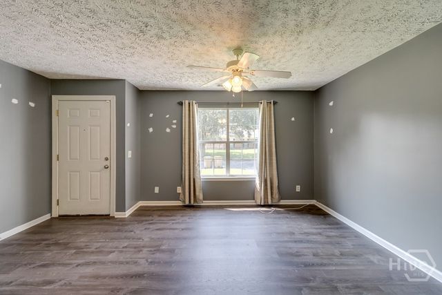 402 Sterling Creek Drive, Richmond Hill, GA 31324