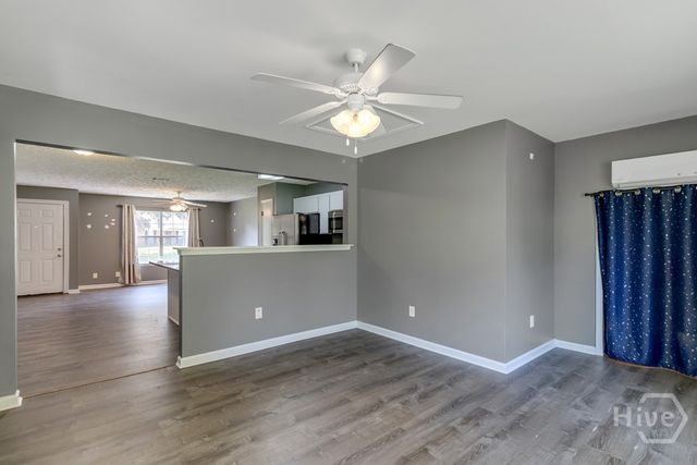 402 Sterling Creek Drive, Richmond Hill, GA 31324