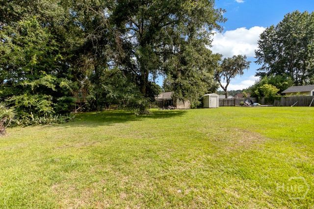 402 Sterling Creek Drive, Richmond Hill, GA 31324
