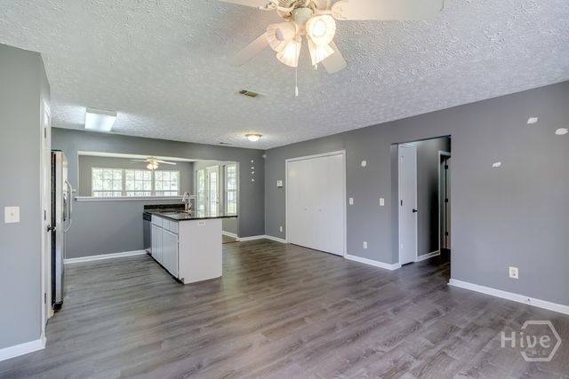 402 Sterling Creek Drive, Richmond Hill, GA 31324
