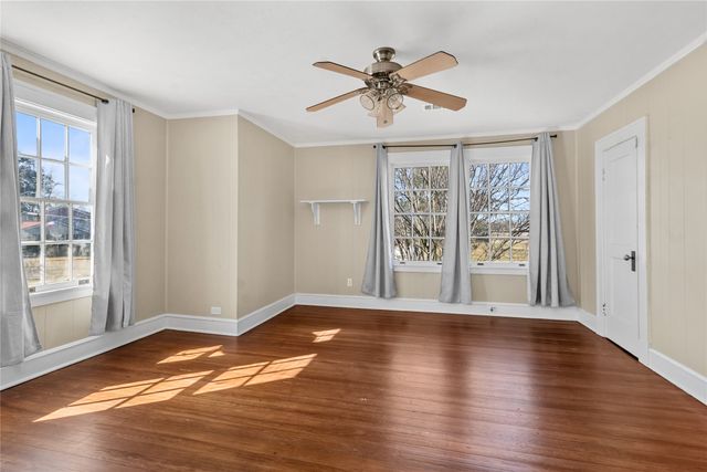 206 S Avenue B, Wortham, TX 76693