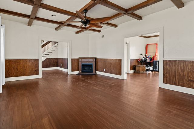 206 S Avenue B, Wortham, TX 76693