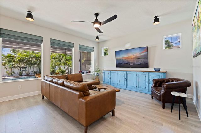 4626 10TH AVENUE N, St Petersburg, FL 33713