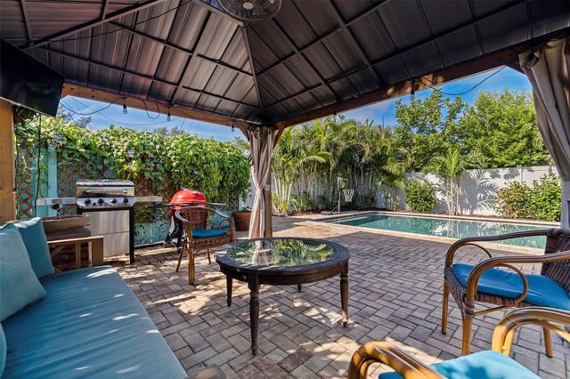 4626 10TH AVENUE N, St Petersburg, FL 33713