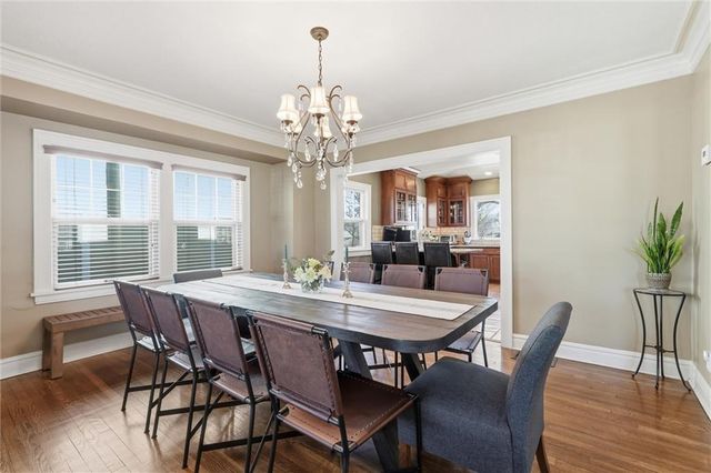 5825 McGee Street, Kansas City, MO 64113