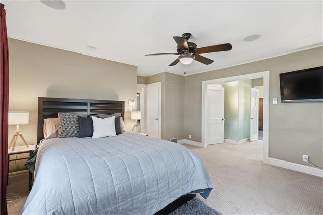 5825 McGee Street, Kansas City, MO 64113