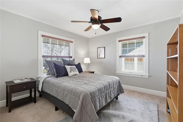 5825 McGee Street, Kansas City, MO 64113