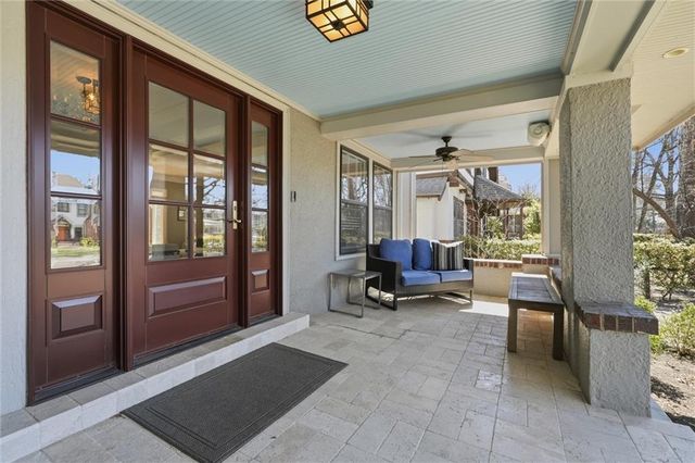 5825 McGee Street, Kansas City, MO 64113