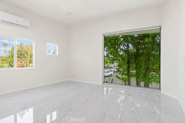 1580 san bernardino, Costa Mesa, CA 92627