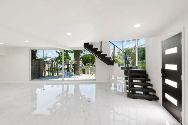 1580 san bernardino, Costa Mesa, CA 92627