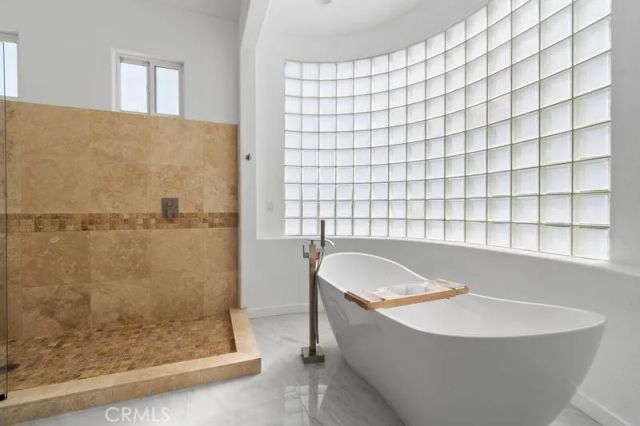 1580 san bernardino, Costa Mesa, CA 92627