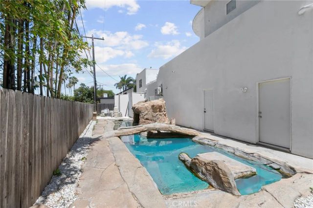 1580 san bernardino, Costa Mesa, CA 92627