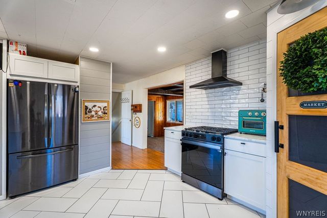 273 Reserve Road, West Seneca, NY 14224