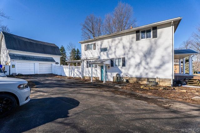 273 Reserve Road, West Seneca, NY 14224