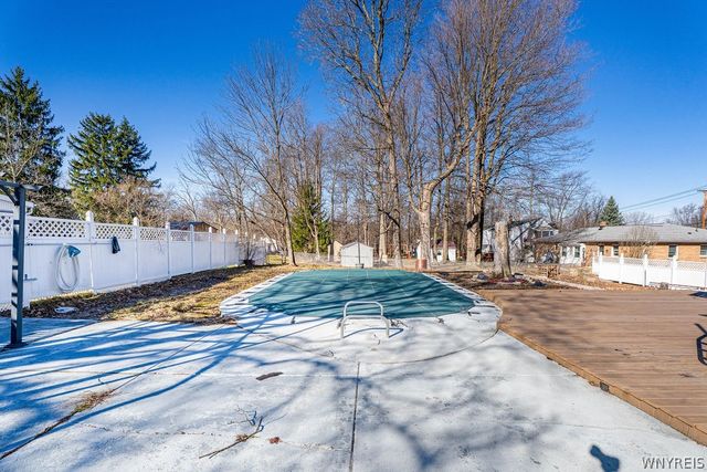 273 Reserve Road, West Seneca, NY 14224