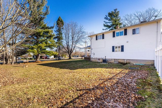 273 Reserve Road, West Seneca, NY 14224