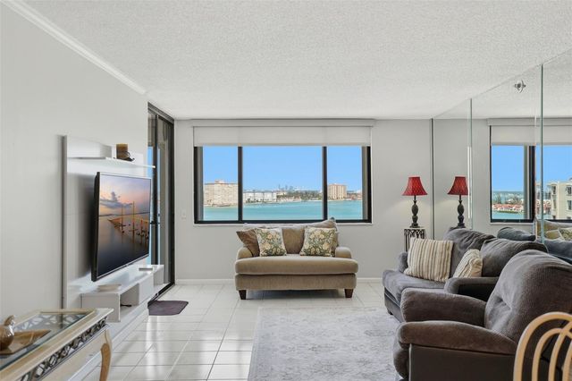 6372 PALMA DEL MAR BOULEVARD S 1207, St Petersburg, FL 33715