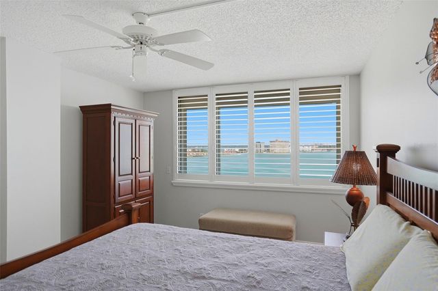 6372 PALMA DEL MAR BOULEVARD S 1207, St Petersburg, FL 33715