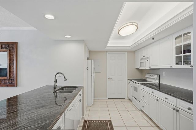 6372 PALMA DEL MAR BOULEVARD S 1207, St Petersburg, FL 33715