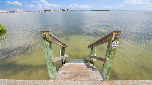 6372 PALMA DEL MAR BOULEVARD S 1207, St Petersburg, FL 33715